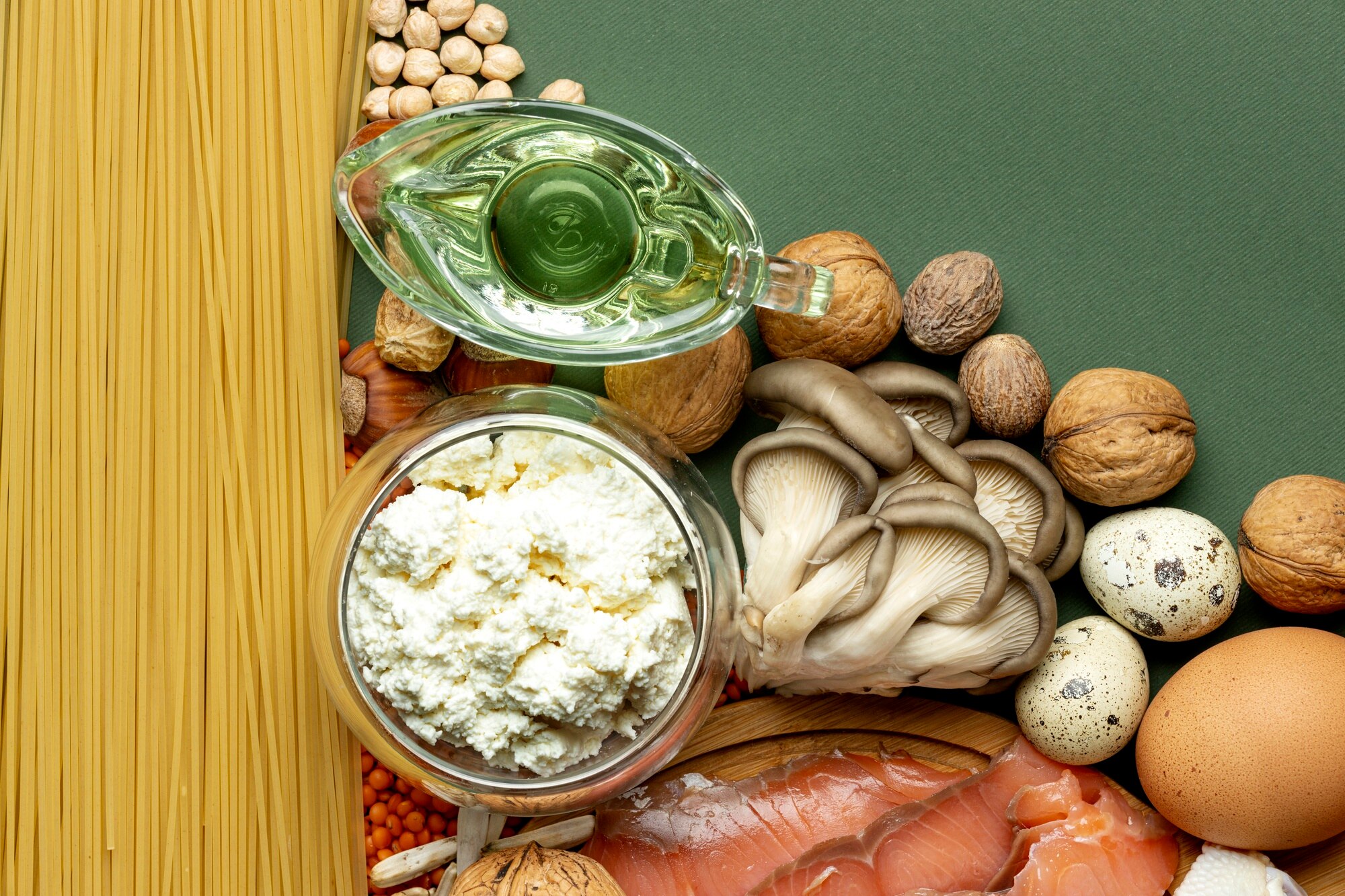 Alimentos frescos y saludables: frutas, verduras y granos para el cuidado articular